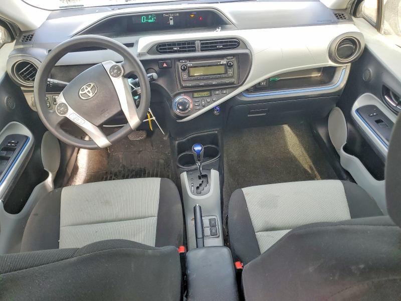 Photo 8 from auction – 2012 TOYOTA PRIUS C with VIN JTDKDTB30C1015635