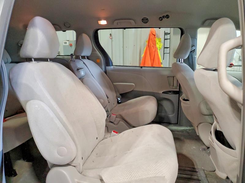 Photo 11 from auction – 2012 TOYOTA SIENNA LE with VIN 5TDKK3DC7CS196996