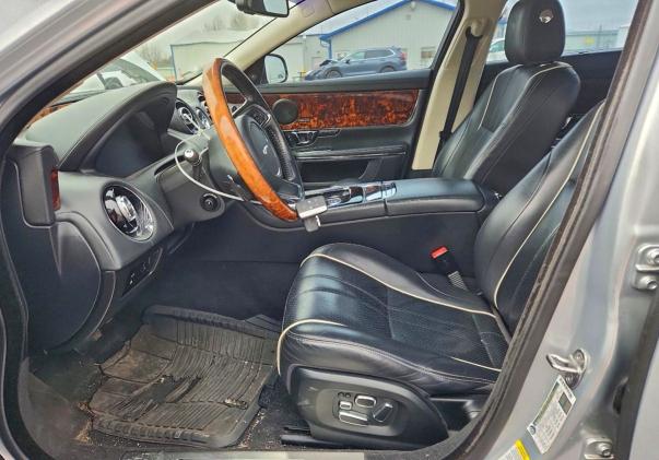 Photo 7 from auction – 2014 JAGUAR XJL with VIN SAJWJ2GD5E8V64135