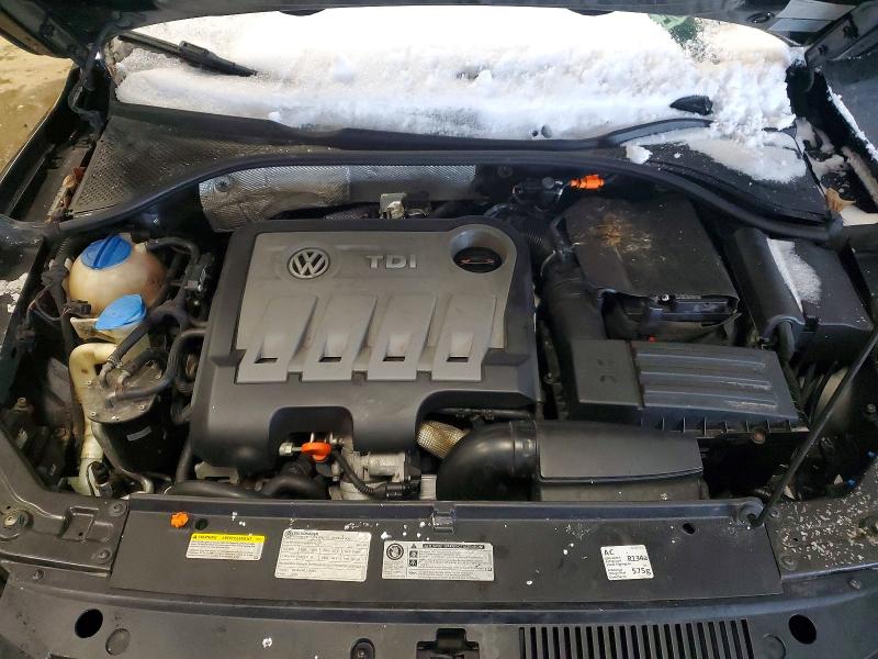Photo 11 from auction – 2013 VOLKSWAGEN PASSAT SE with VIN 1VWBN7A30DC089615