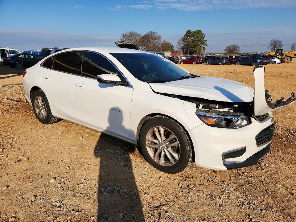 Photo 4 from auction – 2018 CHEVROLET MALIBU with VIN 1G1ZD5ST9JF270786