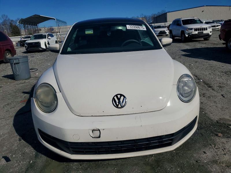 Photo 5 from auction – 2012 VOLKSWAGEN BEETLE with VIN 3VWJP7AT0CM612425