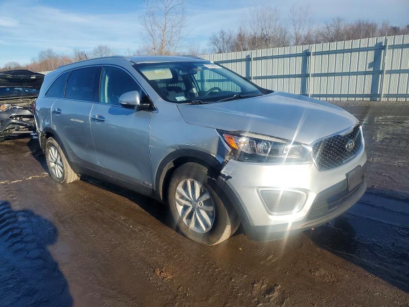 Photo 4 from auction – 2017 KIA SORENTO with VIN 5XYPGDA3XHG333595