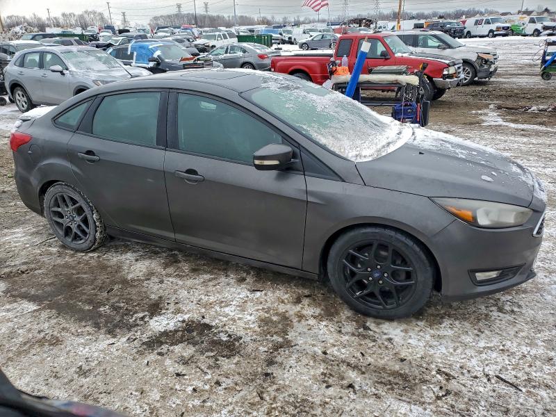 Photo 4 from auction – 2015 FORD FOCUS SE with VIN 1FADP3F21FL333893