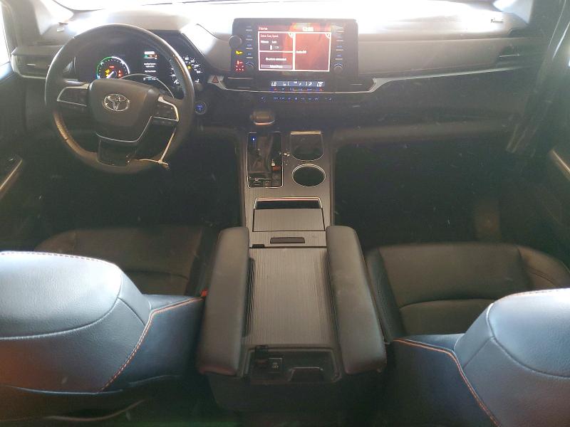 Photo 8 from auction – 2021 TOYOTA SIENNA XSE with VIN 5TDXRKEC0MS007598