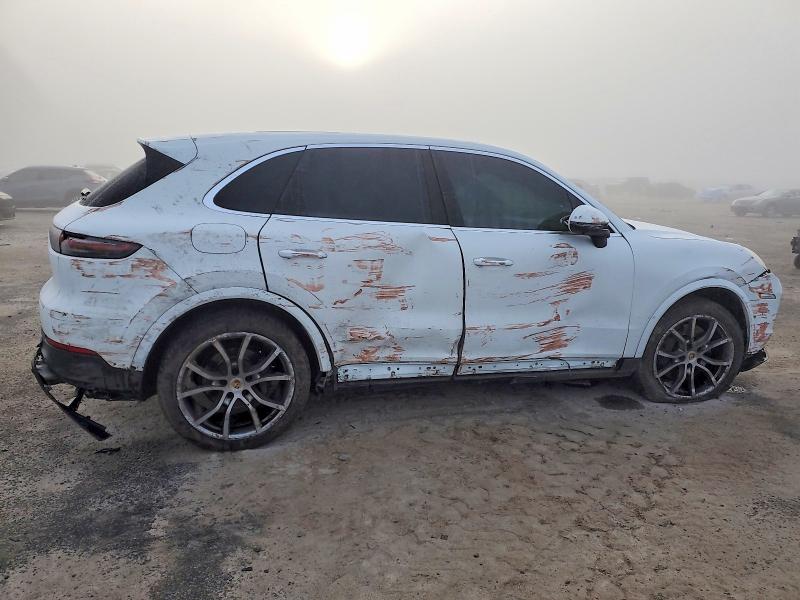Фото 3 с аукциона – 2019 PORSCHE CAYENNE S с VIN WP1AB2AY3KDA61478