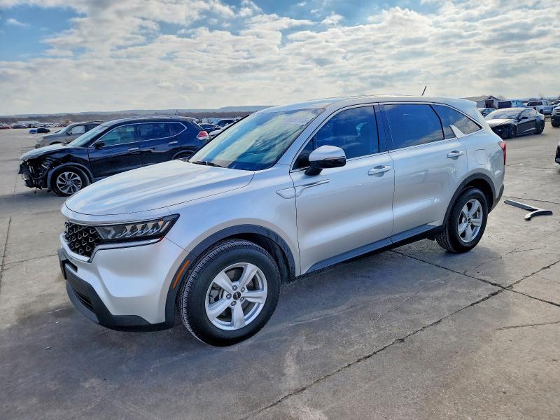 Photo 1 from auction – 2022 KIA SORENTO LX with VIN 5XYRG4LC9NG116332