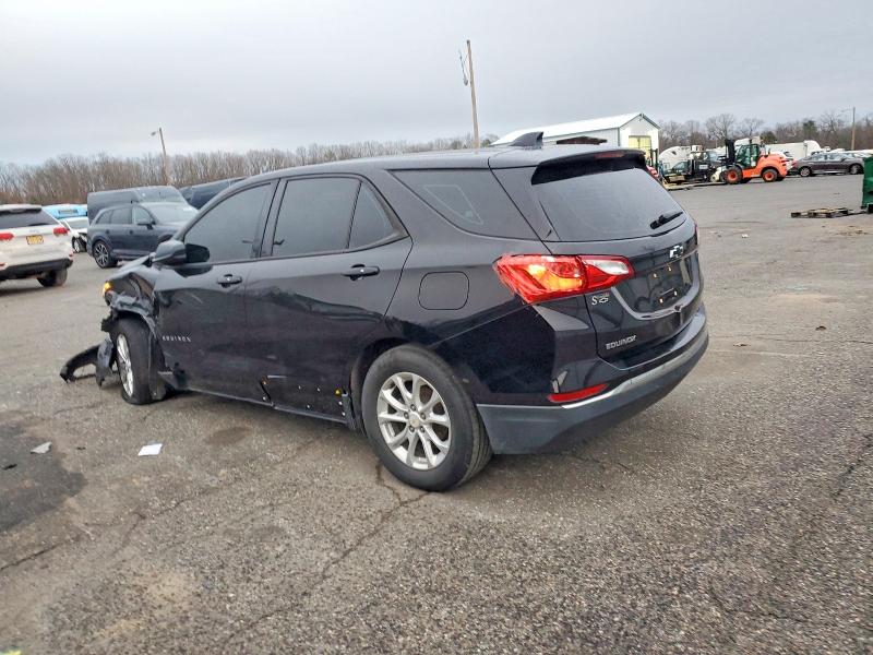 Photo 2 from auction – 2018 CHEVROLET EQUINOX with VIN 2GNAXHEV7J6199387