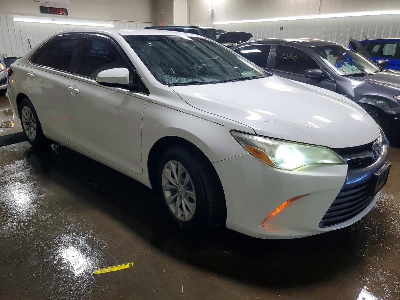 Photo 4 from auction – 2016 TOYOTA CAMRY with VIN 4T4BF1FKXGR533497