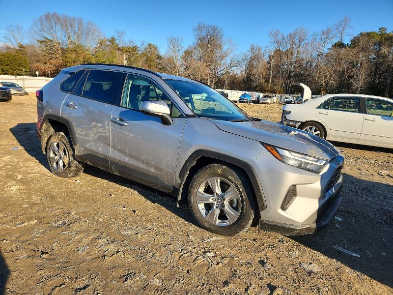 Photo 4 from auction – 2024 TOYOTA RAV4 XLE with VIN 2T3RWRFV5RW202144