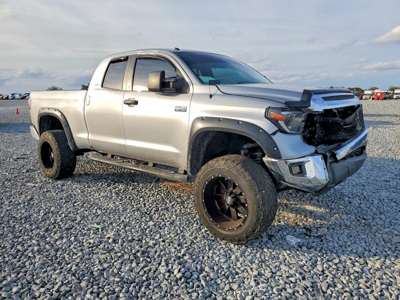 Photo 4 from auction – 2014 TOYOTA TUNDRA DOU with VIN 5TFRY5F13EX172017