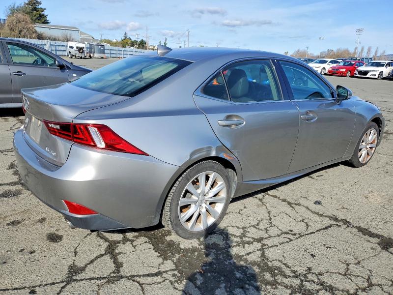 Photo 3 from auction – 2015 LEXUS IS with VIN JTHBF1D2XF5053498