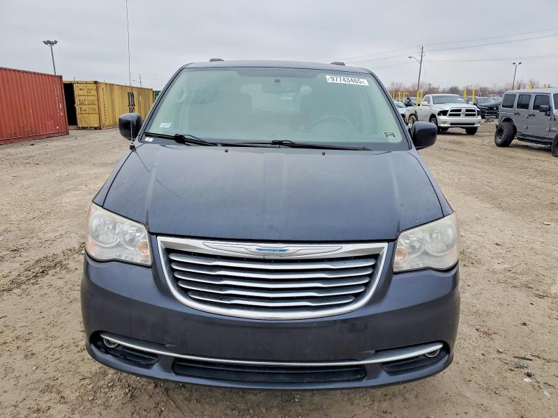 Photo 5 from auction – 2014 CHRYSLER TOWN & COU with VIN 2C4RC1BG7ER435674