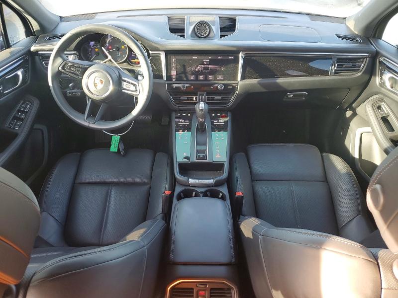 Photo 8 from auction – 2024 PORSCHE MACAN BASE with VIN WP1AA2A56RLB19754
