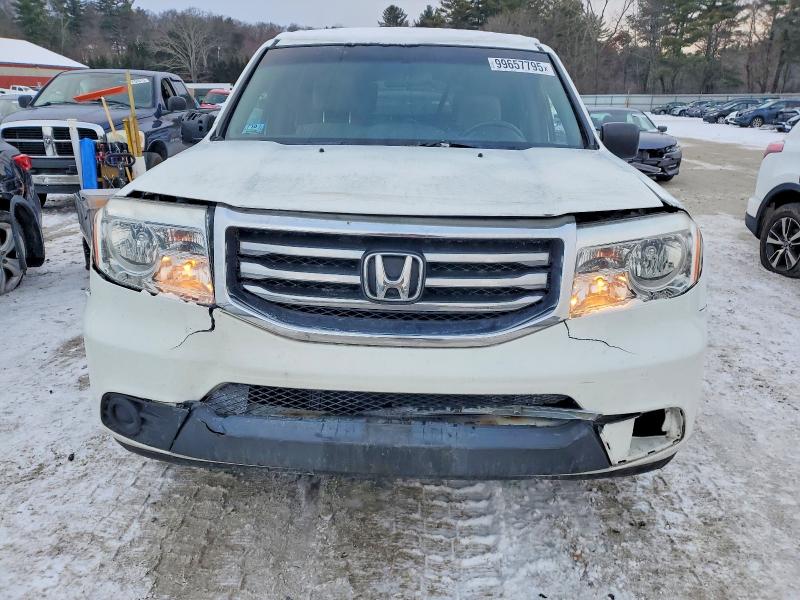 Photo 5 from auction – 2015 HONDA PILOT LX with VIN 5FNYF4H24FB014458