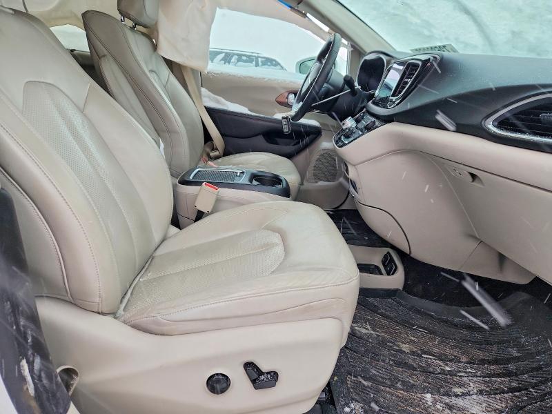 Photo 7 from auction – 2017 CHRYSLER PACIFICA T with VIN 2C4RC1EG9HR513842