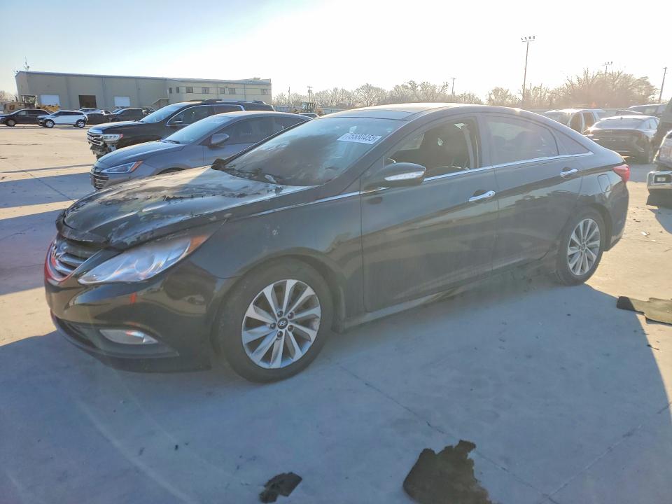 HYUNDAI SONATA SE 2014 with VIN 5NPEC4AC0EH884349 - Photo from auction