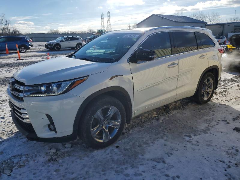 TOYOTA HIGHLANDER 2018 with VIN 5TDDZRFHXJS867462 - Photo from auction