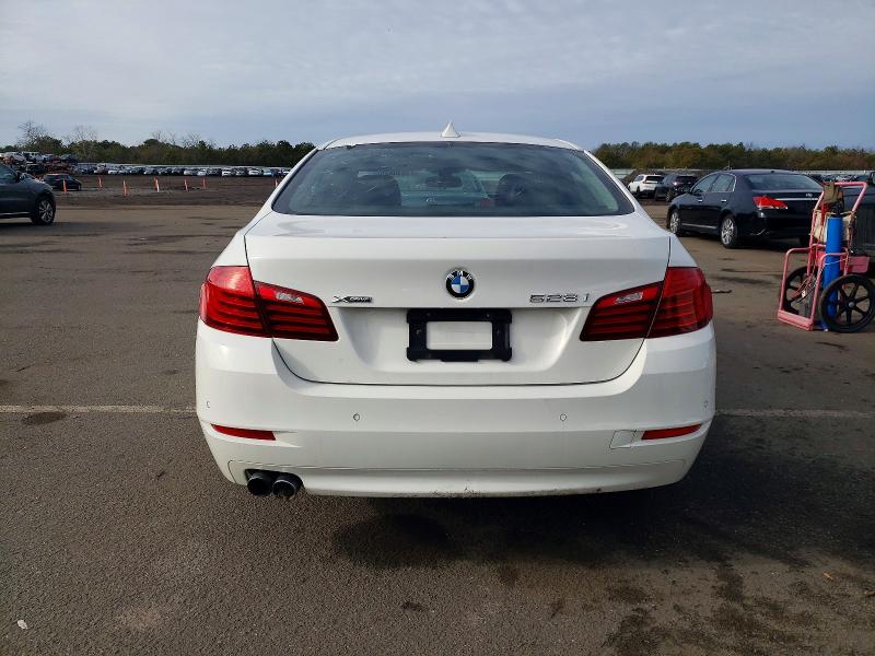 Photo 6 from auction – 2016 BMW 528 XI with VIN WBA5A7C58GG151976