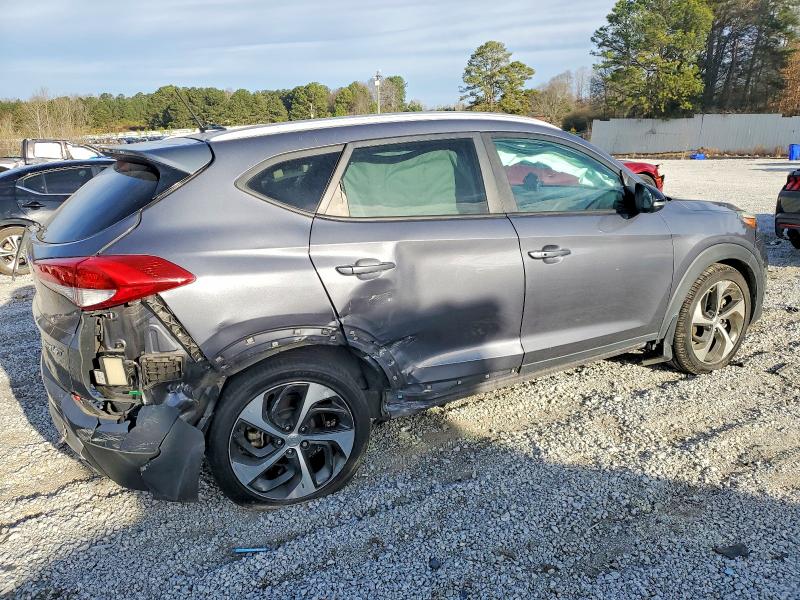 Photo 3 from auction – 2017 HYUNDAI TUCSON LIM with VIN KM8J33A29HU357531