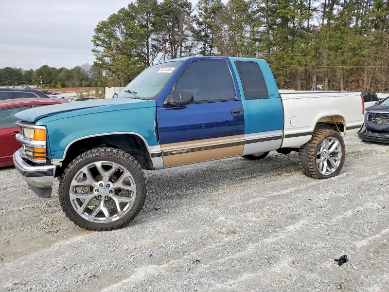 CHEVROLET GMT-400 C1 1997 with VIN 2GCEC19R8V1171529 - Photo from auction