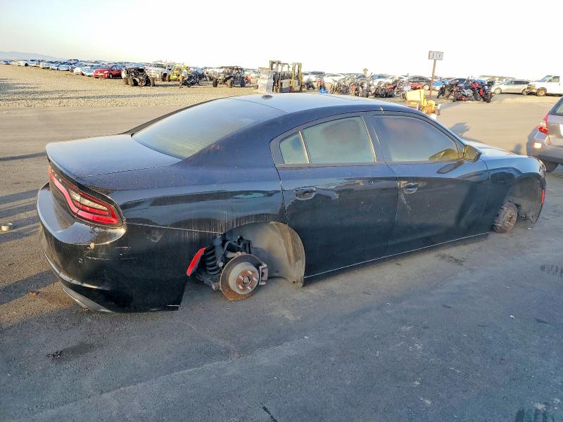Photo 3 from auction – 2020 DODGE CHARGER with VIN 2C3CDXBG8LH235383