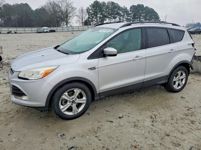 FORD ESCAPE SE 2015 with VIN 1FMCU0GX2FUB68398 - Photo from auction