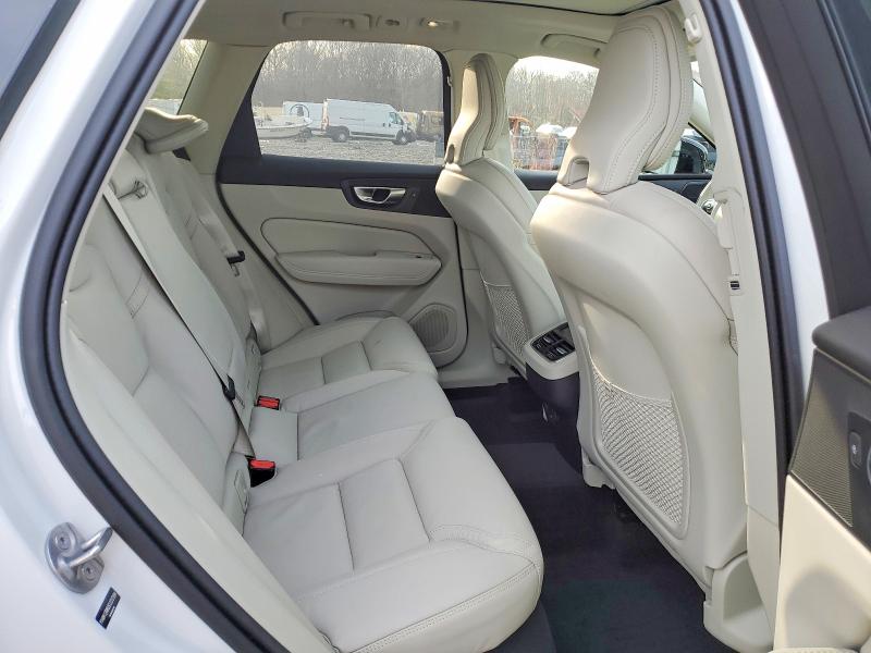 Photo 10 from auction – 2025 VOLVO XC60 ULTRA with VIN YV4M12RM5S1222284