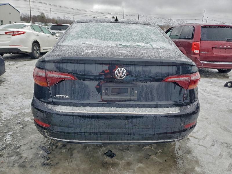 Photo 6 from auction – 2019 VOLKSWAGEN JETTA SEL with VIN 3VWE57BU2KM168221