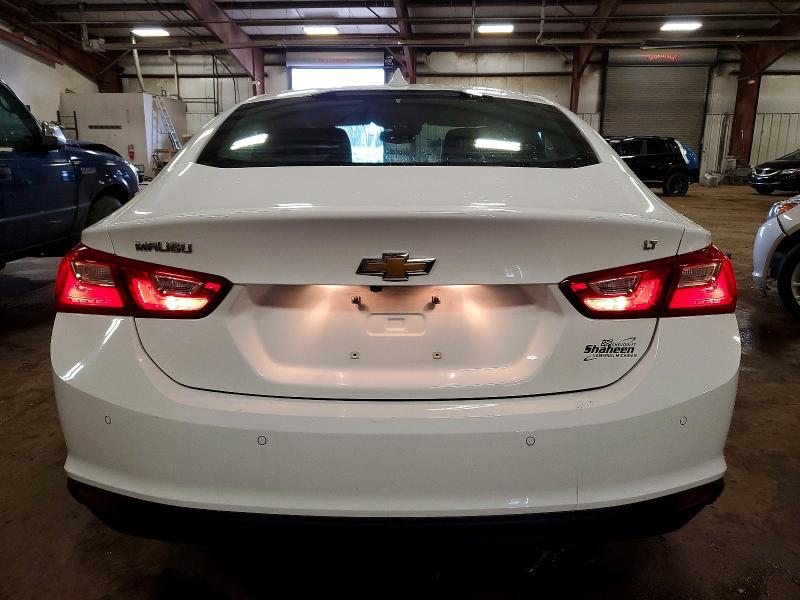 Photo 6 from auction – 2018 CHEVROLET MALIBU LT with VIN 1G1ZD5ST2JF225530