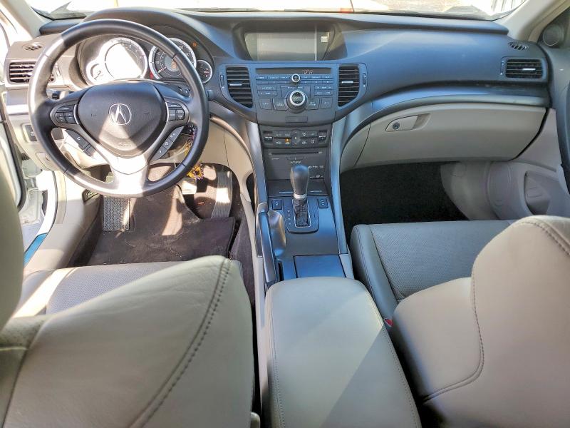 Photo 8 from auction – 2013 ACURA TSX with VIN JH4CW2H6XDC000686