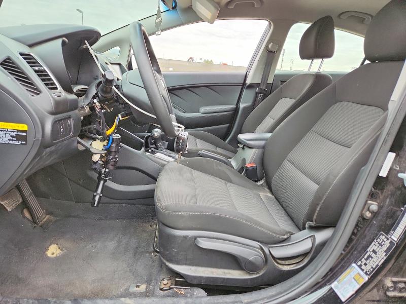 Photo 7 from auction – 2017 KIA FORTE with VIN 3KPFK4A79HE102844