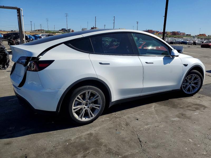 Photo 3 from auction – 2022 TESLA MODEL Y with VIN 7SAYGDEE6NF351825