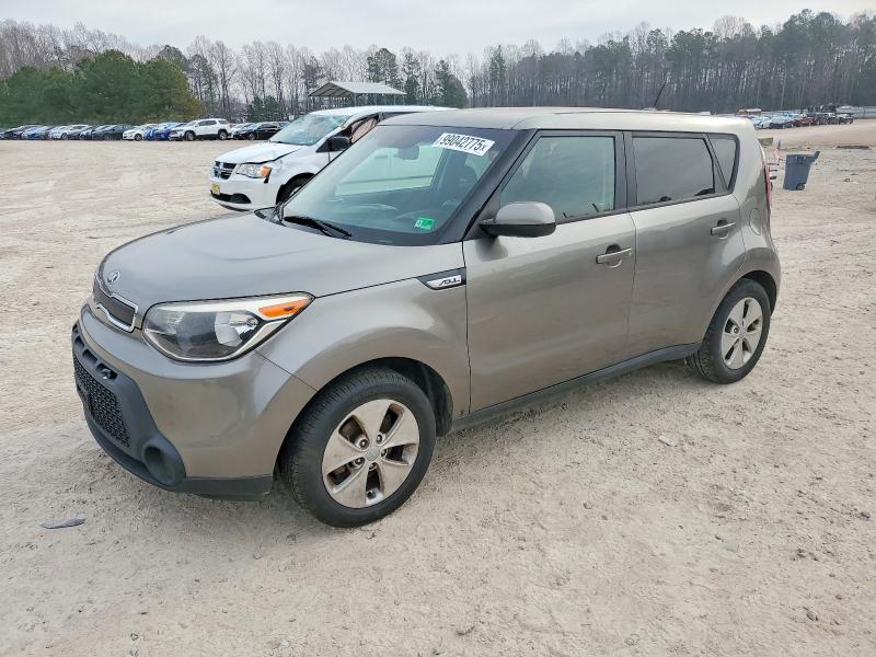 KIA SOUL 2016 with VIN KNDJN2A27G7293382 - Photo from auction