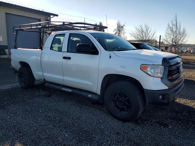Photo 4 from auction – 2015 TOYOTA TUNDRA DOU with VIN 5TFUM5F15FX059516