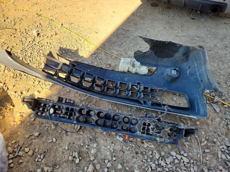 Photo 12 from auction – 2012 CHEVROLET CAMARO with VIN 2G1FB1E31C9138968