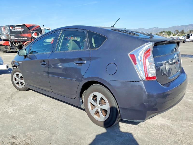 Photo 2 from auction – 2012 TOYOTA PRIUS with VIN JTDKN3DU8C1595106