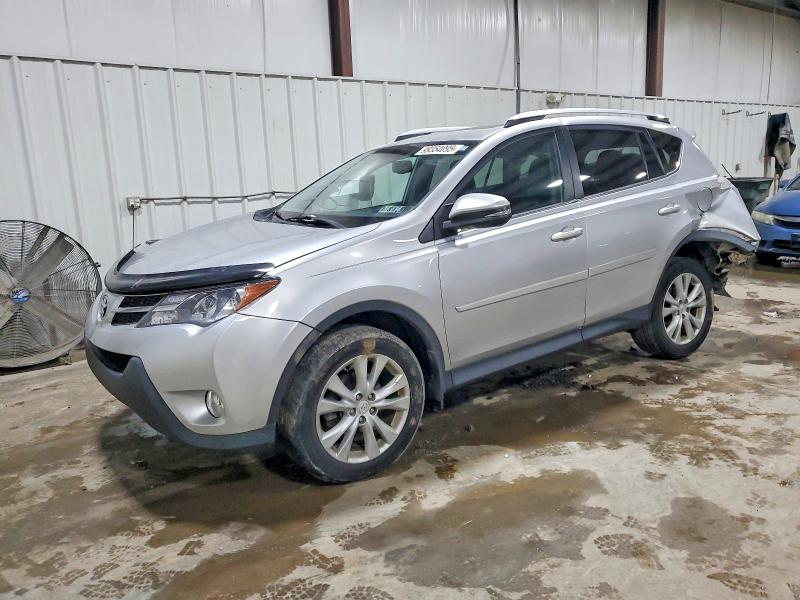 TOYOTA RAV4 LIMIT 2015 с VIN 2T3DFREV1FW338097 - Фото с аукциона