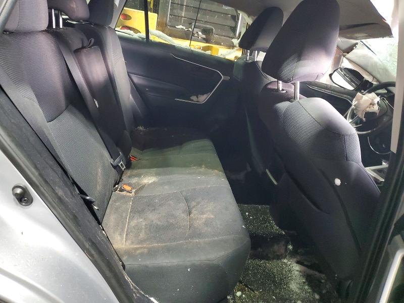 Photo 11 from auction – 2019 TOYOTA RAV4 with VIN 2T3F1RFV0KW057781
