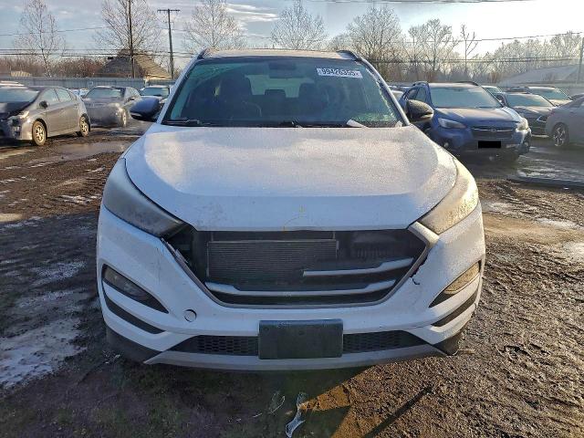 Photo 5 from auction – 2017 HYUNDAI TUCSON with VIN KM8J33A29HU534661