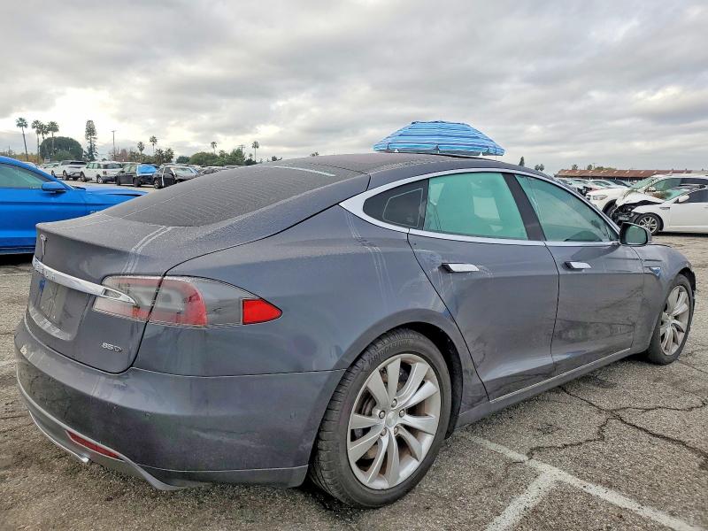 Photo 3 from auction – 2015 TESLA MODEL S with VIN 5YJSA1E20FF118419