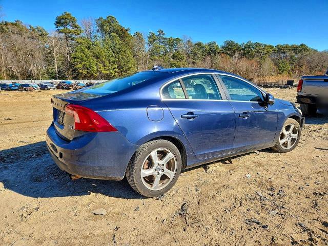 Photo 3 from auction – 2012 VOLVO S60 T5 with VIN YV1622FS1C2079738