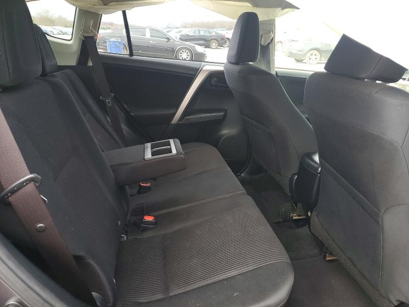Photo 10 from auction – 2017 TOYOTA RAV4 LE with VIN JTMZFREV1HJ711940