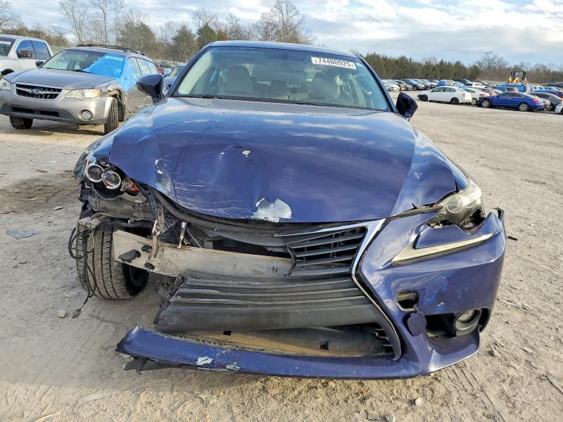 Photo 5 from auction – 2015 LEXUS IS 250 with VIN JTHCF1D23F5017821
