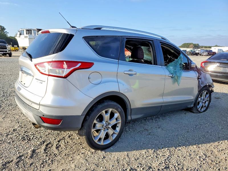 Photo 3 from auction – 2016 FORD ESCAPE with VIN 1FMCU9J96GUC49002