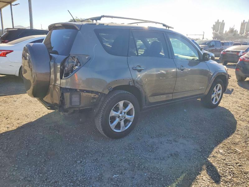 Photo 3 from auction – 2012 TOYOTA RAV4 LIMIT with VIN 2T3DF4DV4CW262858