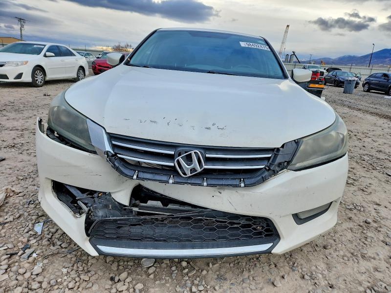 Photo 5 from auction – 2015 HONDA ACCORD SPO with VIN 1HGCR2F58FA201909