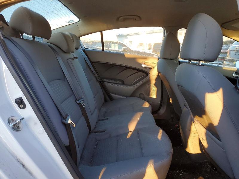 صورة رقم 10 من المزاد - 2017 KIA FORTE LX مع VIN 3KPFL4A72HE053192