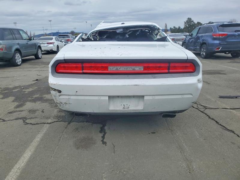 Photo 6 from auction – 2014 DODGE CHALLENGER with VIN 2C3CDYAG7EH247230