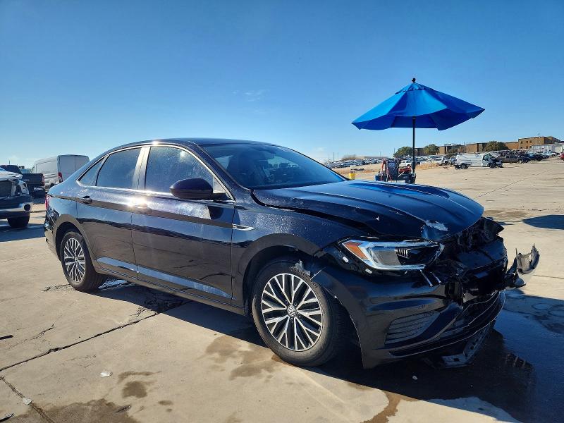 Photo 4 from auction – 2019 VOLKSWAGEN JETTA SEL with VIN 3VWE57BU0KM044299